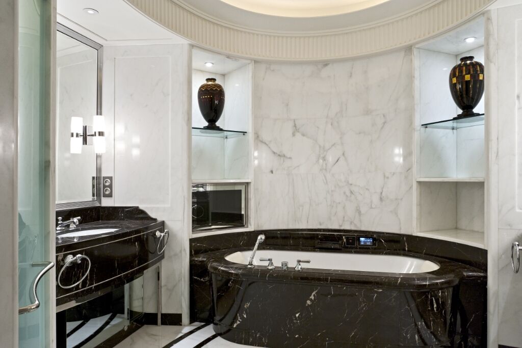 salle de bain marbre luxe